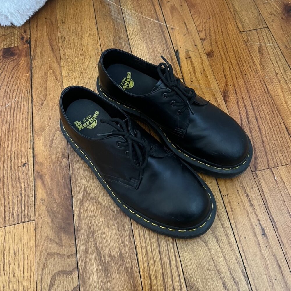 Dr. Martens AirWair 8053 Quad Derby's Polished Smooth Black Women's 9